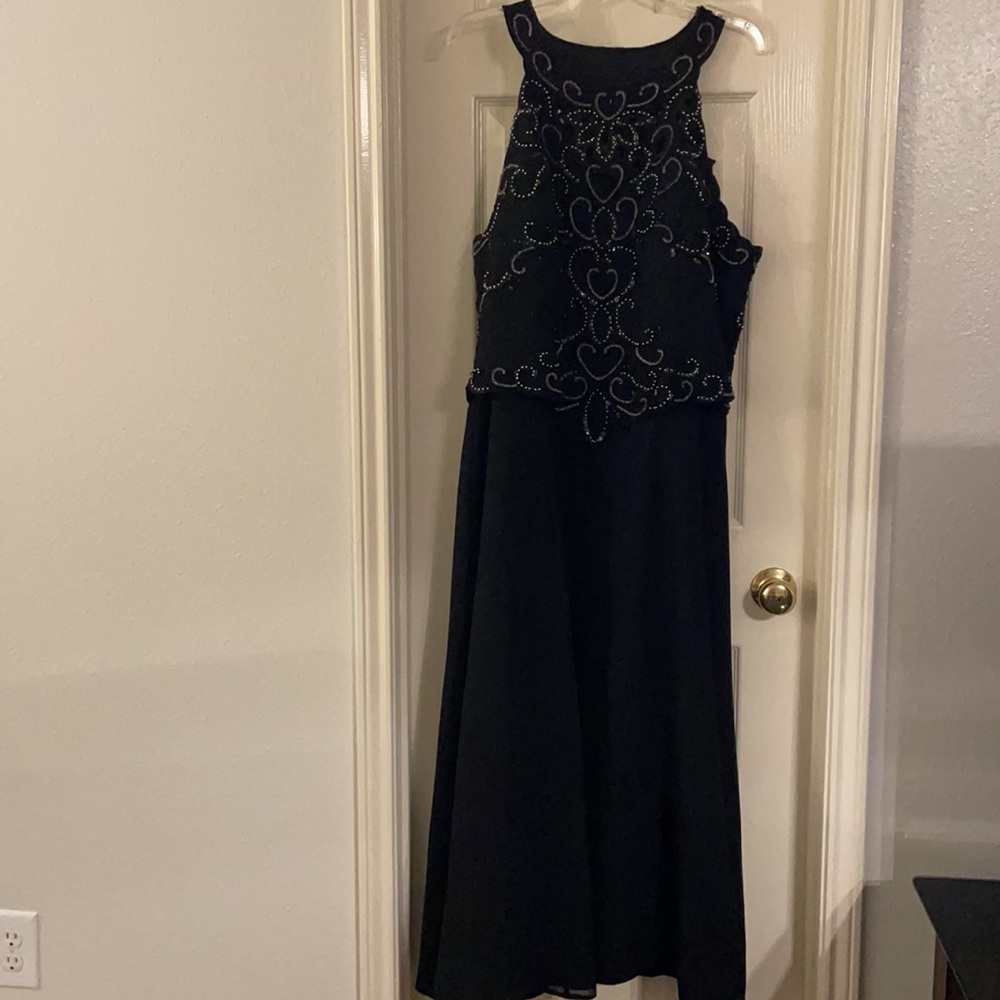 Black Formal Halter Sequin Dress XXL - Picture 3 of 11